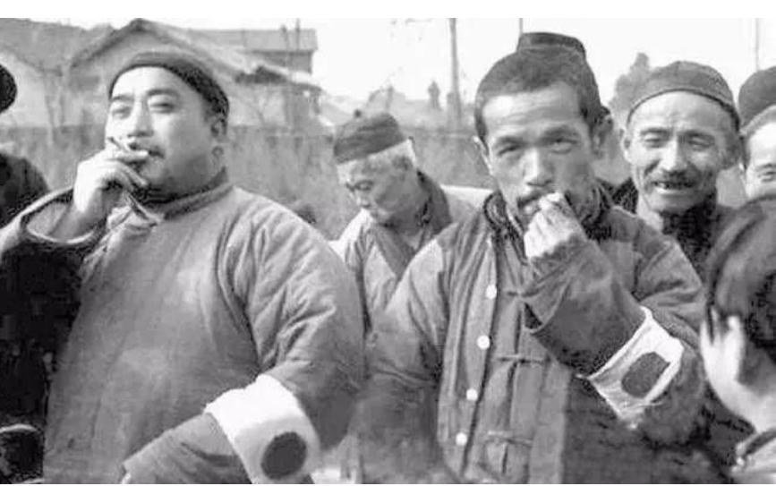 “老实员工”毒杀日军要员，军统询问他要何奖赏，他说：退出军统