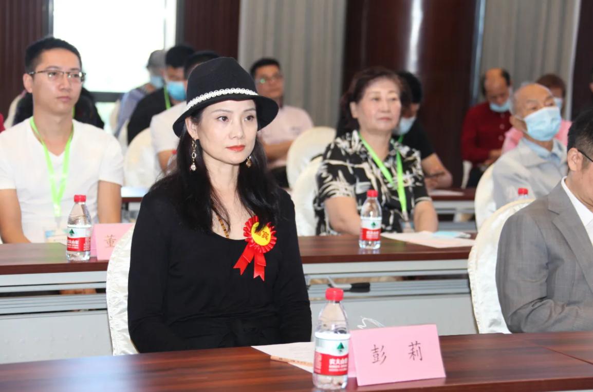 瞿颖年轻时的盛世美颜图文,初代瞿颖