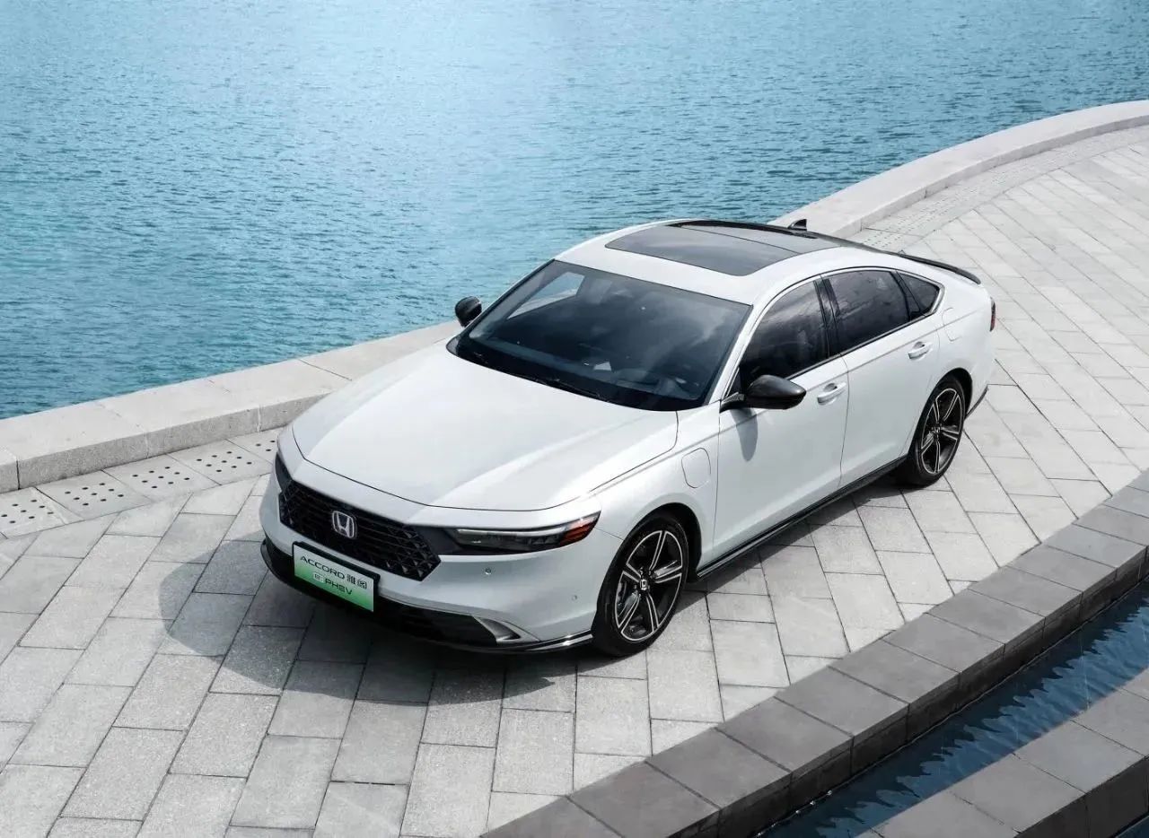 第十一代雅阁phev落地什么价,十一代雅阁phev满电满油续航