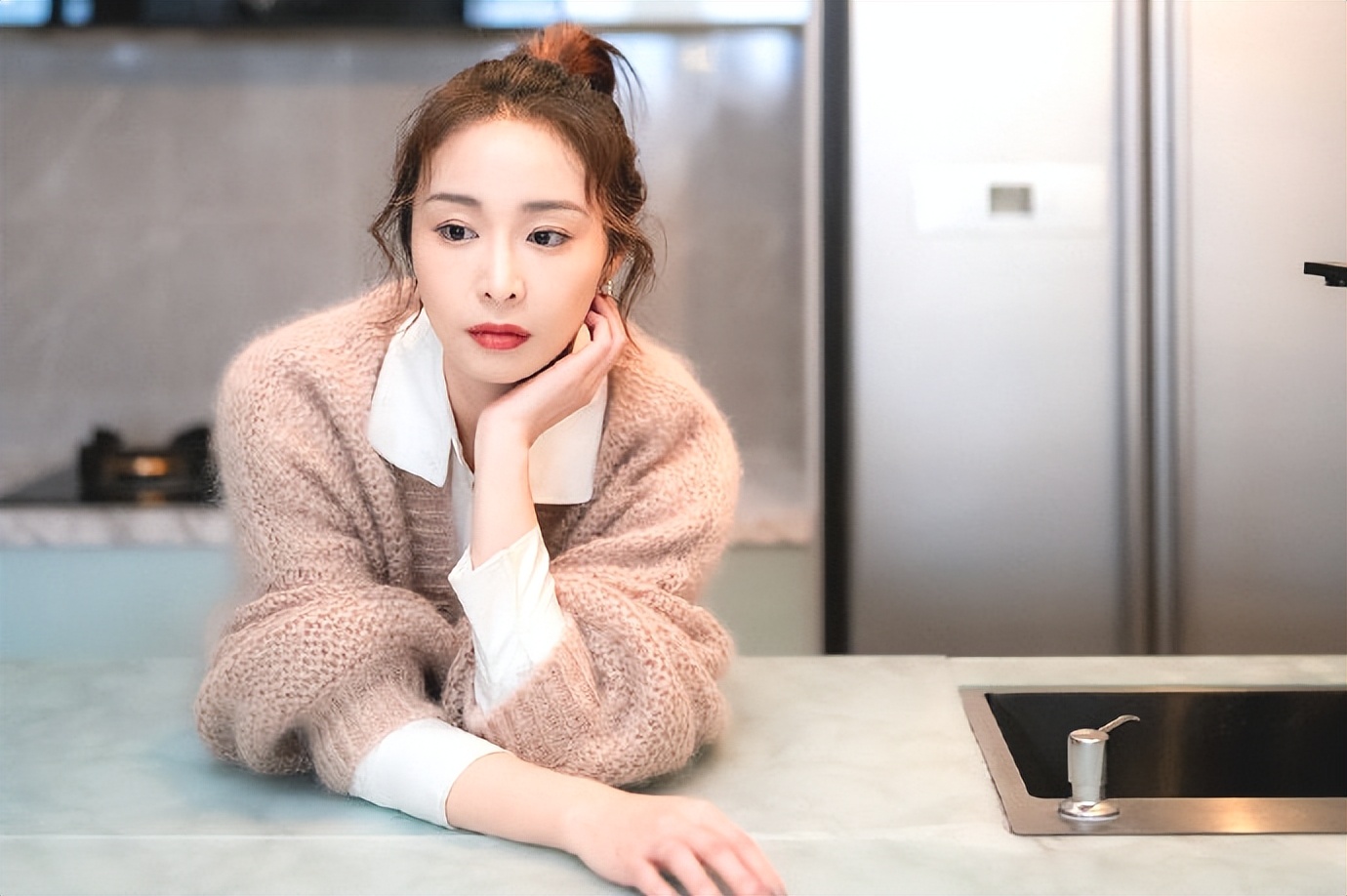 从爆红到现出原形,高叶从爆红到打回原形