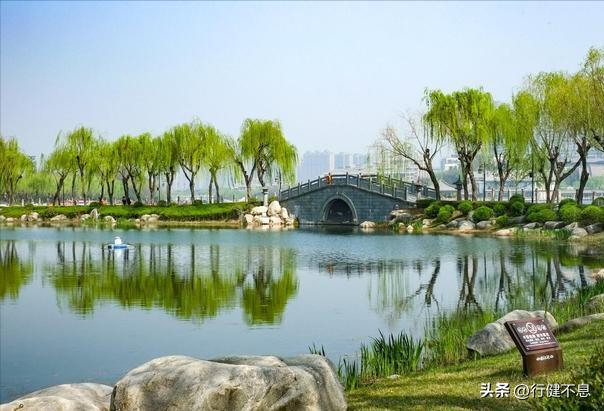 杜甫最经典的15首诗五言绝句,杜甫最著名的十首诗将进酒