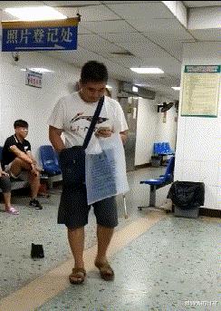 “你以为女生睡觉都是靠着男票？为你解锁更多姿势！”