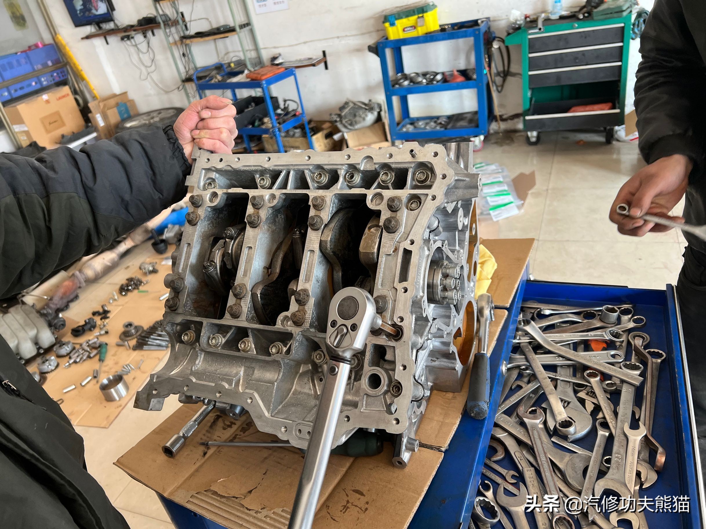 08年奥迪a6l机油压力不足,10年奥迪a6l2.8烧机油严重