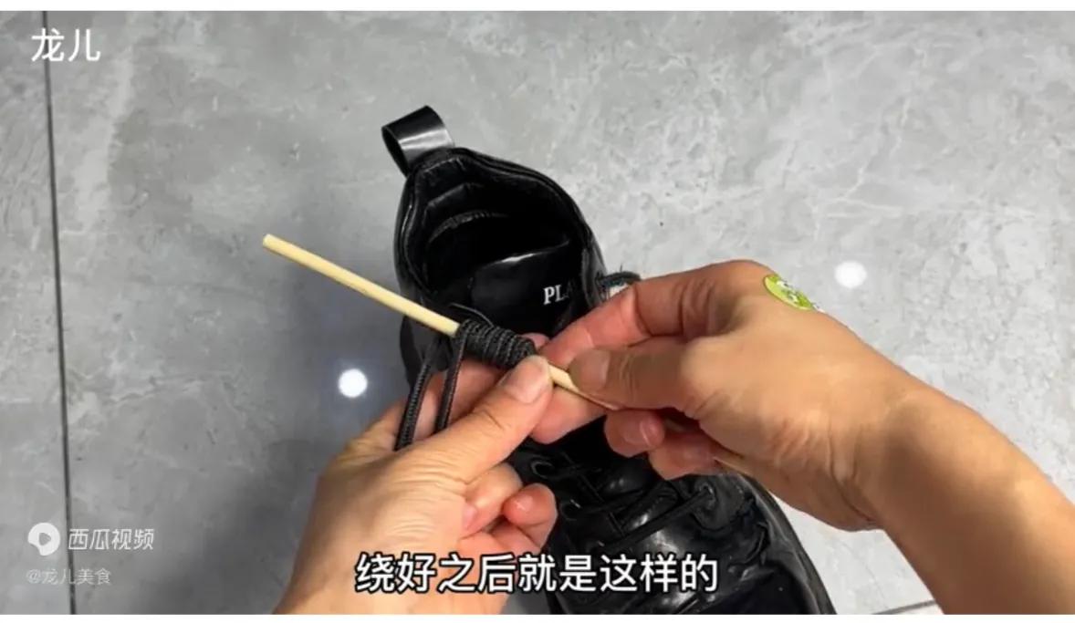 鞋带不容易松的系法图解视频,鞋带怎么系又不松又好看又简单