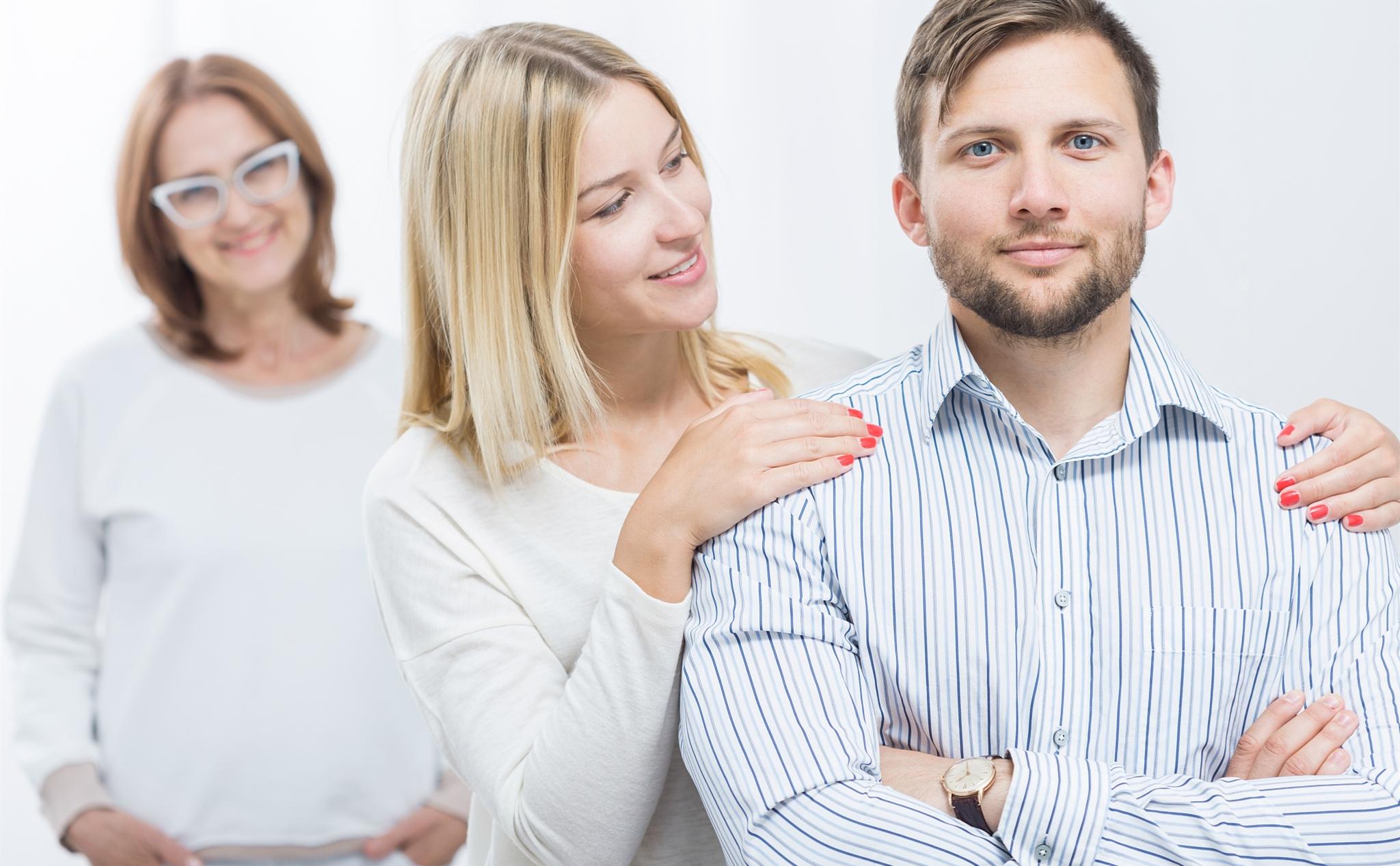 小姨子太调皮捣乱,老婆出差不在家自己在家好无聊