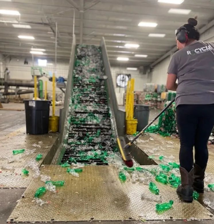 绿瓶雪碧真的绝版了吗,绿瓶雪碧正式退出了吗