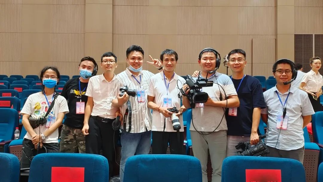 加强正面宣传营造舆论导向,加强舆论建设我们该怎么做