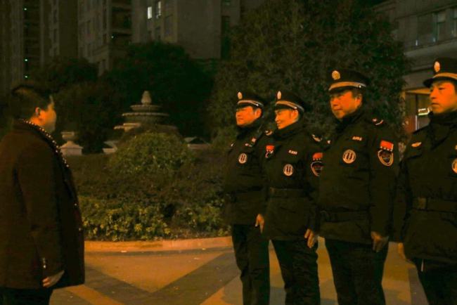 公墓保安经历,墓地保安真实夜班