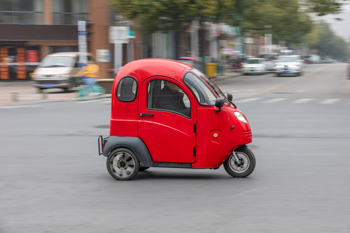 老头乐四轮电瓶车有用吗,电动4个轮代步车属于老头乐吗