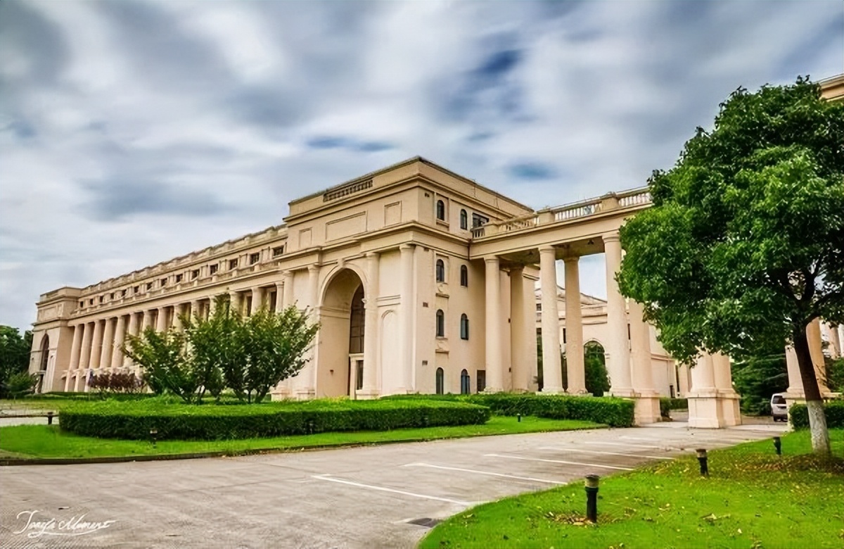 【速看汇总】上海外国语大学2022年招生专业全纪录！