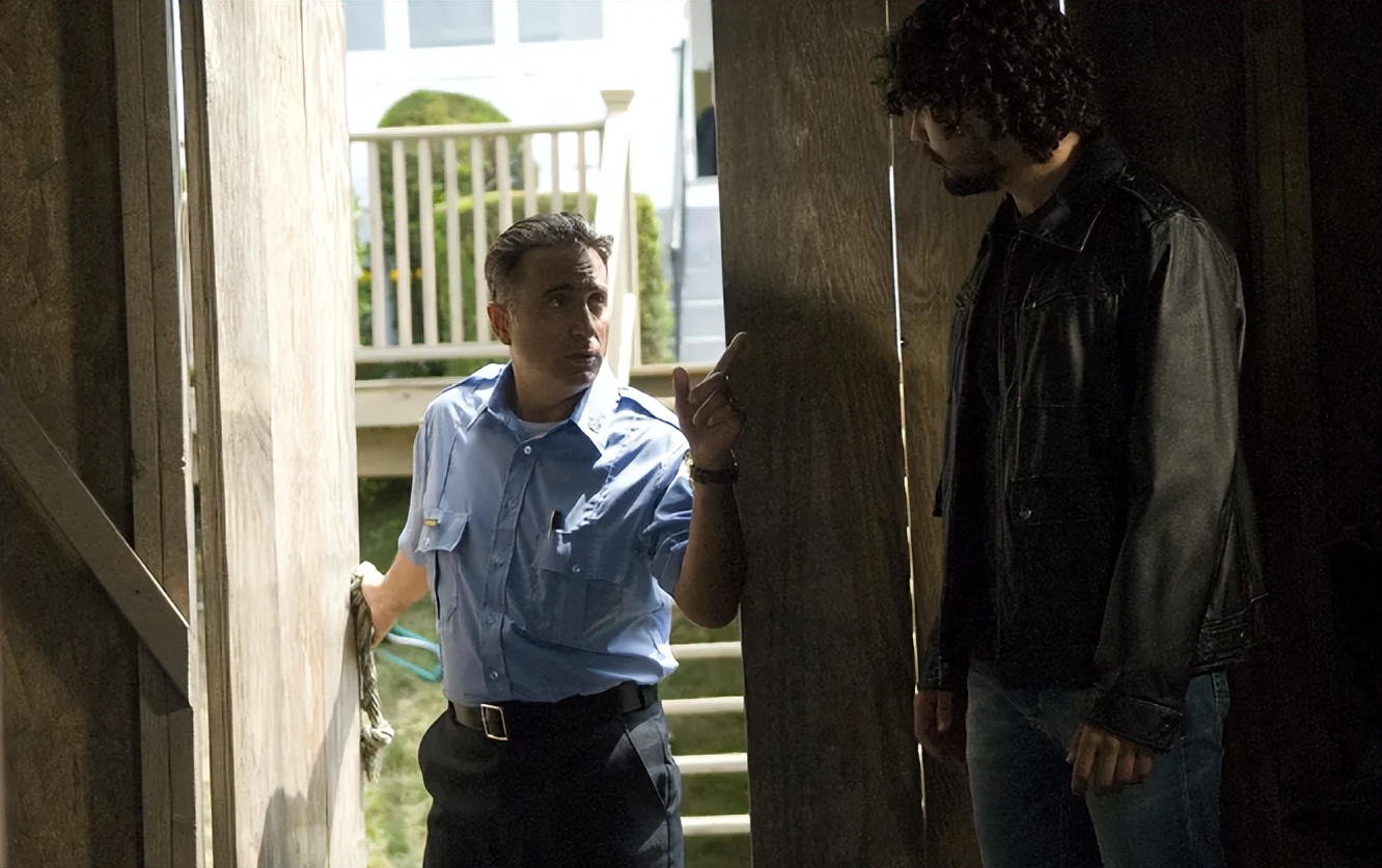 空间与权力关系：《城市岛屿》中的城市规划与生态环境