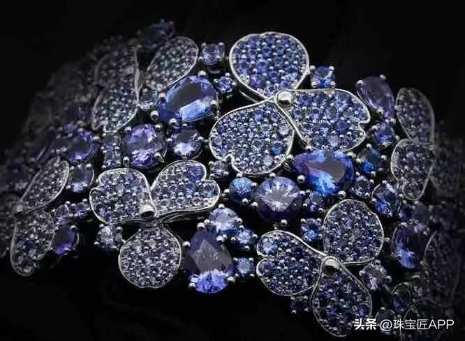 征服蒂芙尼！梵高莫奈的缪斯？24款象征法国皇权的鸢尾花珠宝