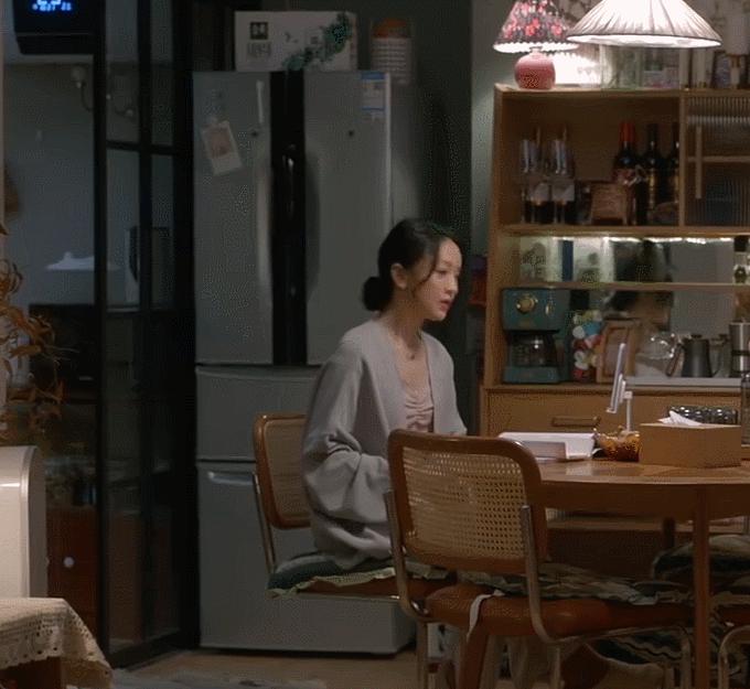 小敏家母子二人谈心第几集,小敏家母女隔着门斗嘴