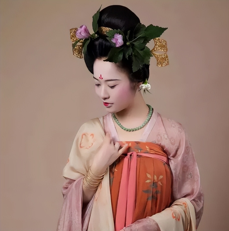 汉服体验馆加盟创业项目,汉服店加盟创业项目有哪些