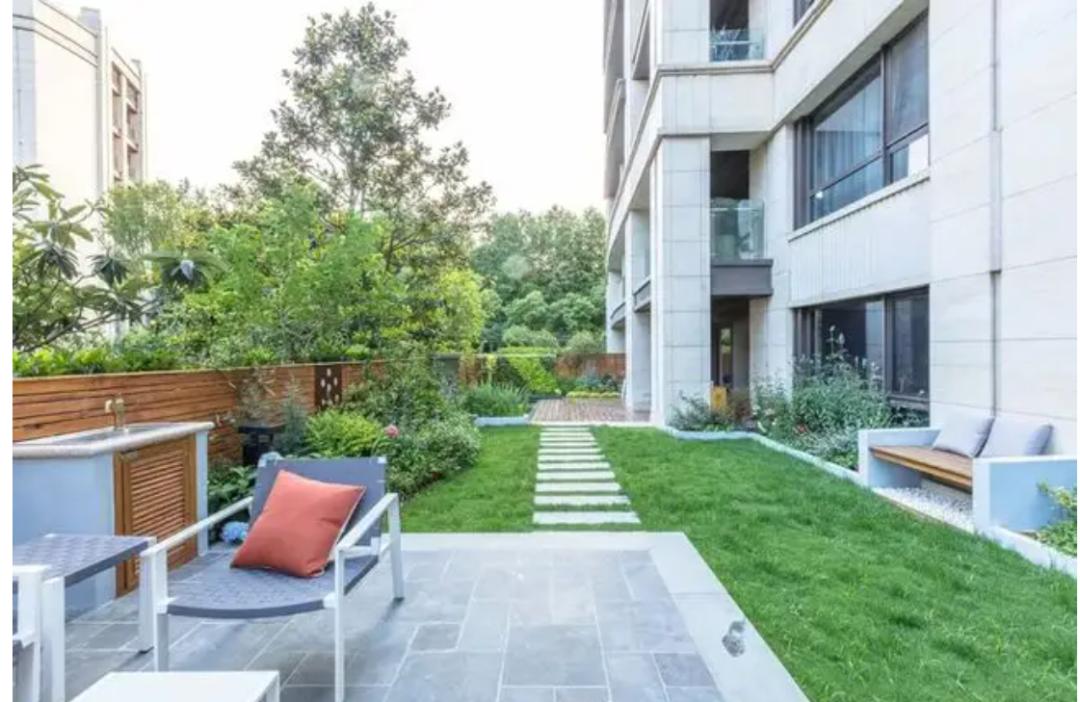 顶楼和底楼哪个更难出手,顶楼和底楼哪一个更值得入选