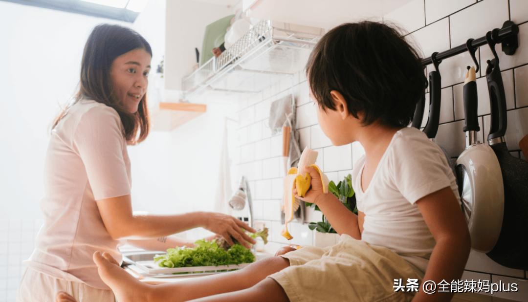 儿童开水烫伤毁容,9个月女婴被烫伤后续