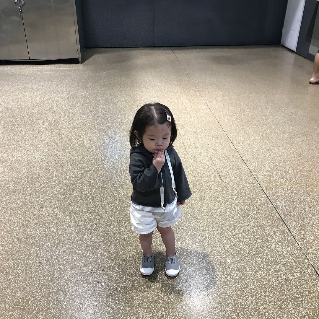 最近超火的可爱小女孩表情包,小女孩可爱萌表情包