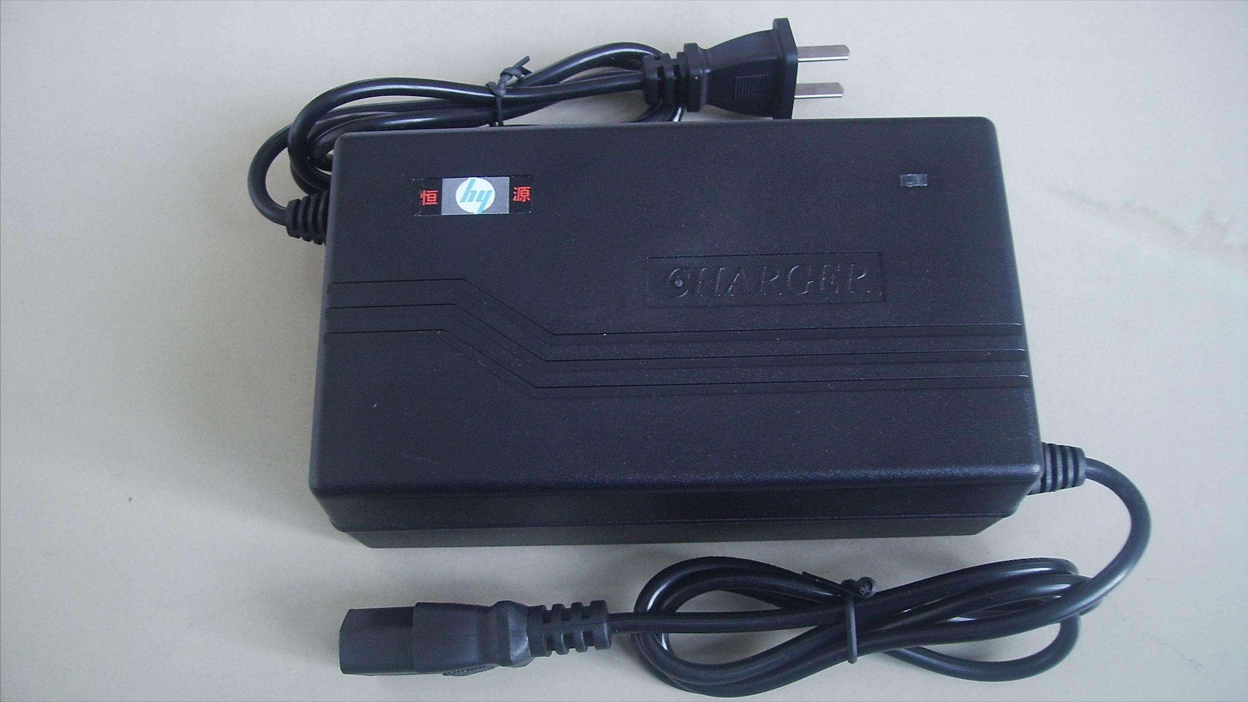 电动车充电器充电时有噪音怎么办,电动三轮车充电器开始充电噪音大