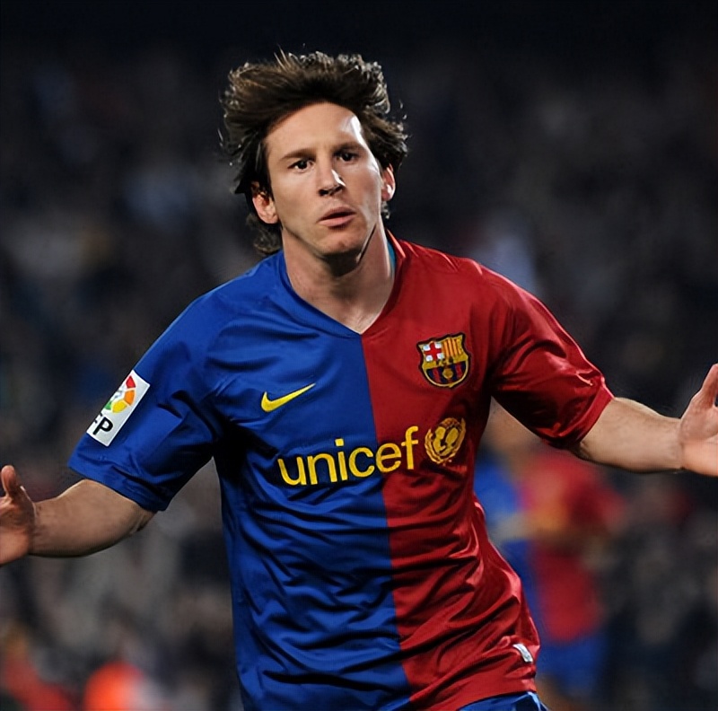 c罗马拉多纳罗纳尔多,贝利马拉多纳梅西三代球王合影照