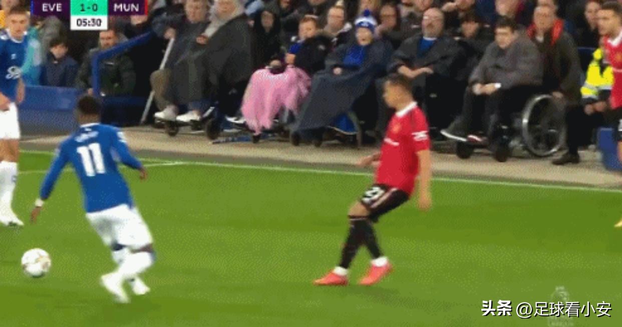 0607赛季曼联vs埃弗顿c罗替补登场,埃弗顿vs曼联直播c罗进球