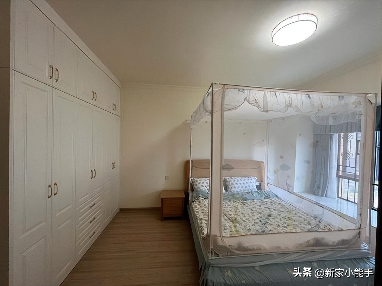 看她家入住后的精装房,全屋不做吊顶太喜欢了,简单不复杂