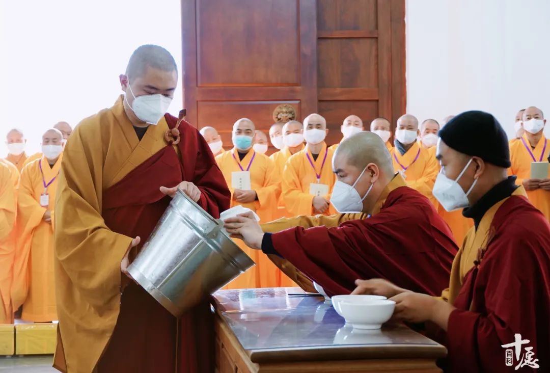 寺庙过堂的正确方法,去寺院过门槛有什么讲究