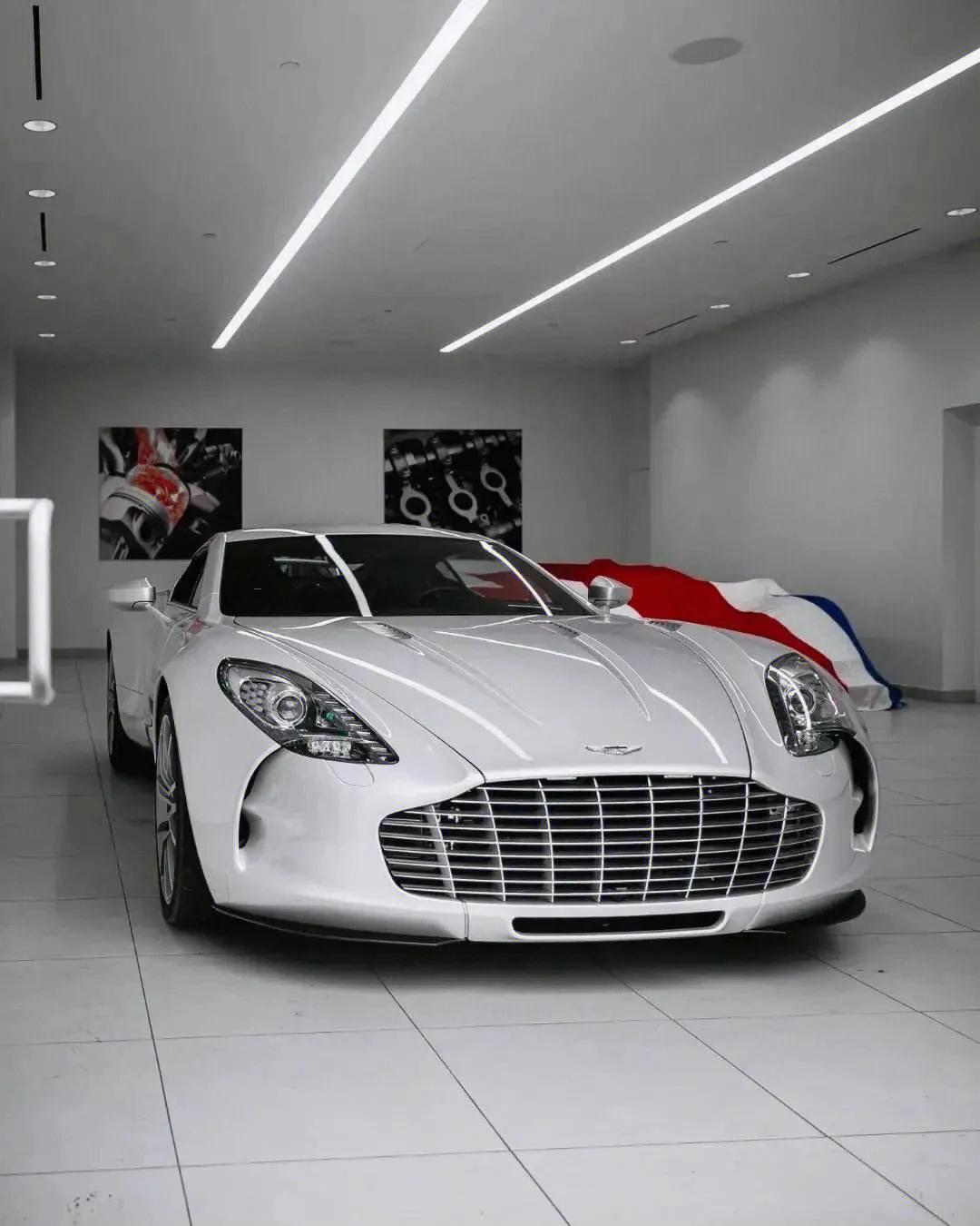 国内路上最贵的车排名榜,最便宜的土豪车排名前十