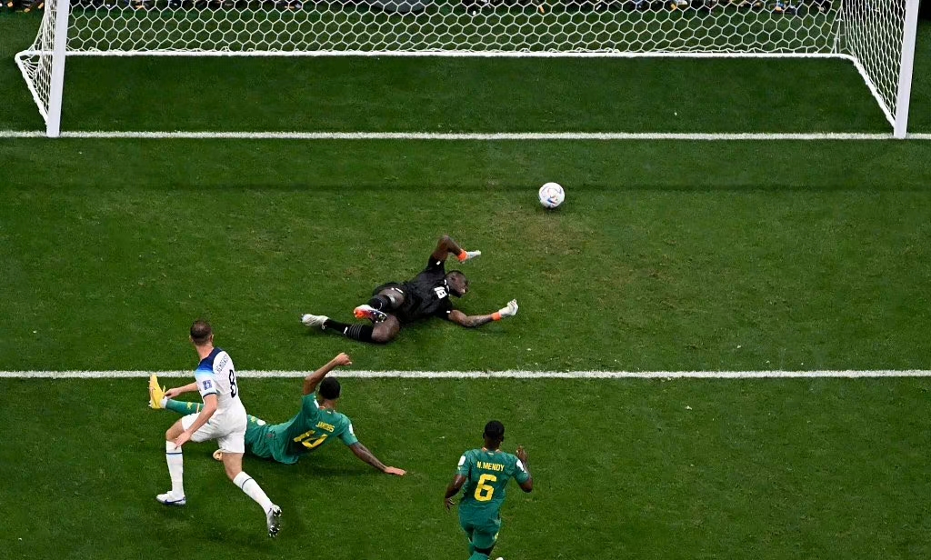 2022年诗意世界杯第五回日暮酒醒人已远满天风雨下西楼