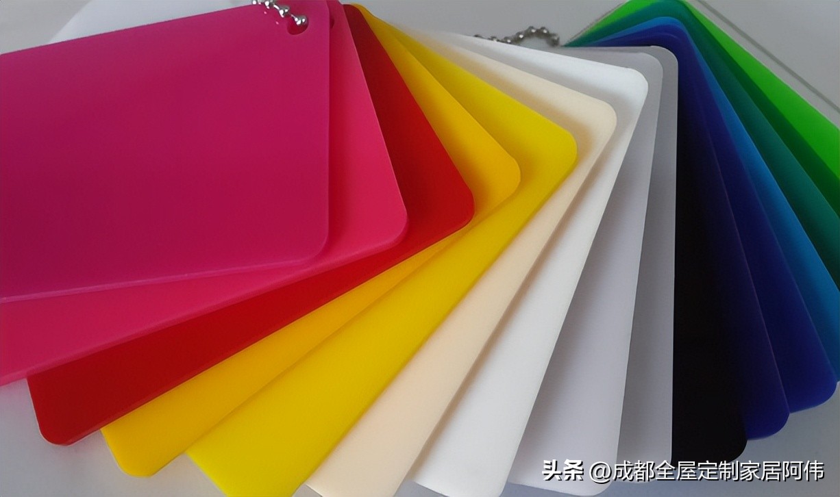 pc板材与亚克力板之间有什么区别,亚克力材质怎么区分好坏