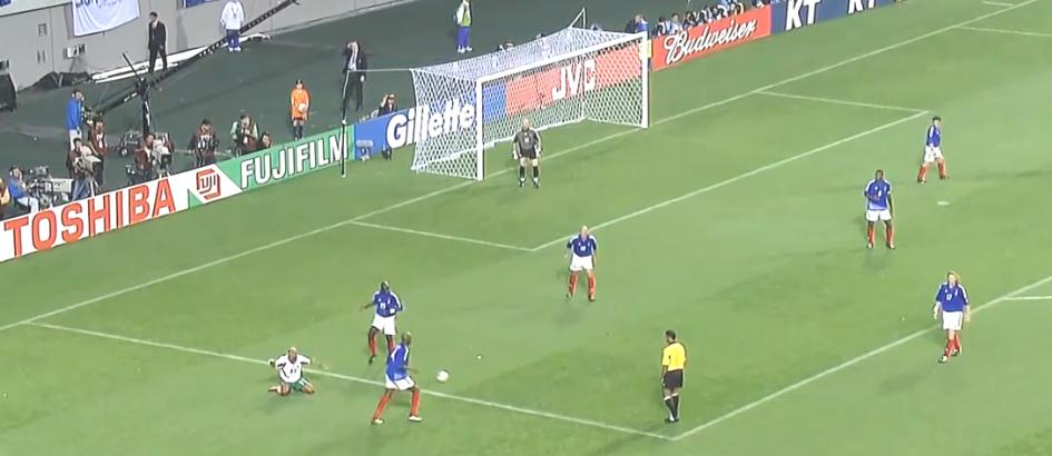 06年世界杯法国vs巴西齐达内,1998年法国世界杯齐达内一战称王