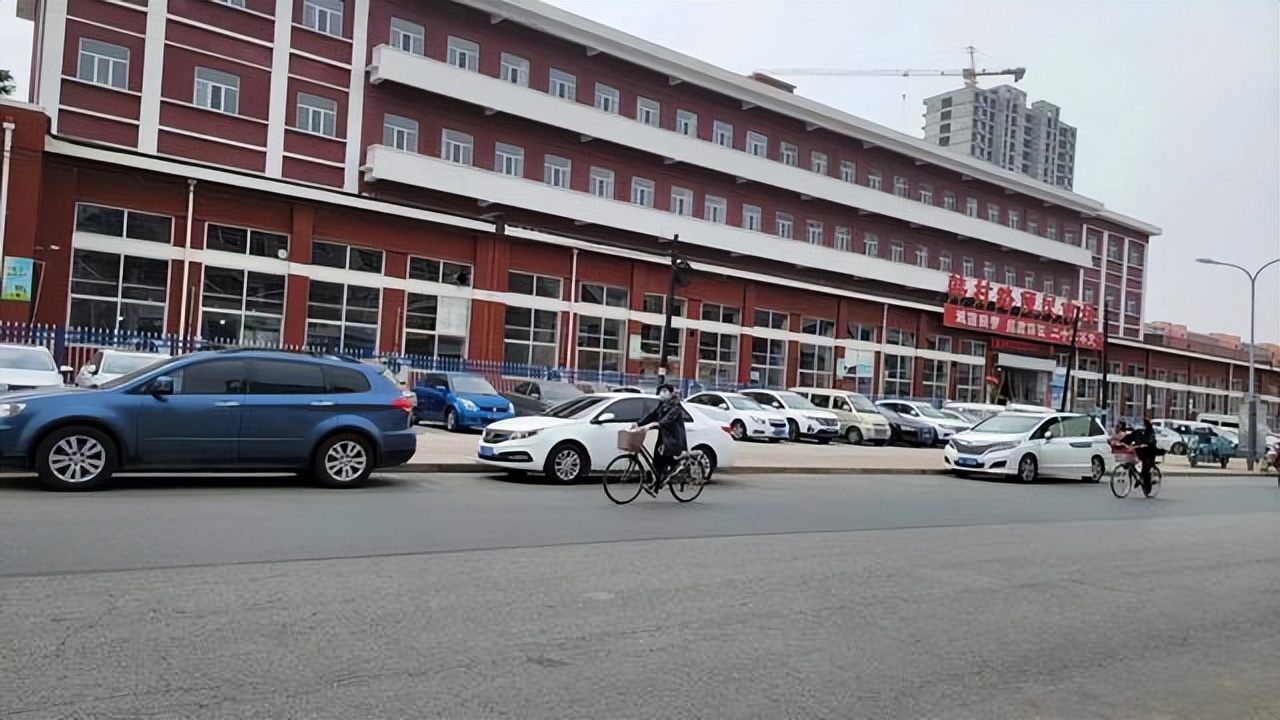 保定市停车,保定市委市政府解决停车难