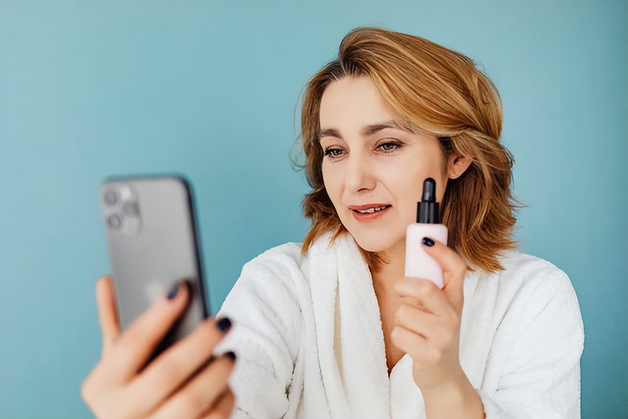 美妆短视频博主新手该怎么做,美妆图文短视频剪辑怎么做好看呢