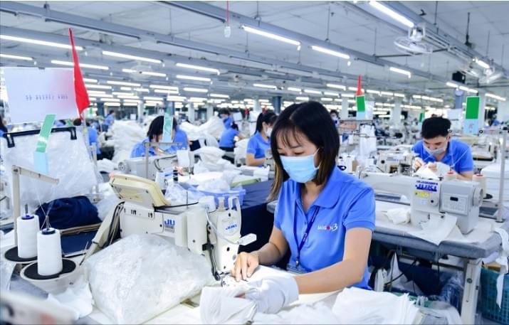 服装工为什么工资普遍低,服装人的压力与心酸