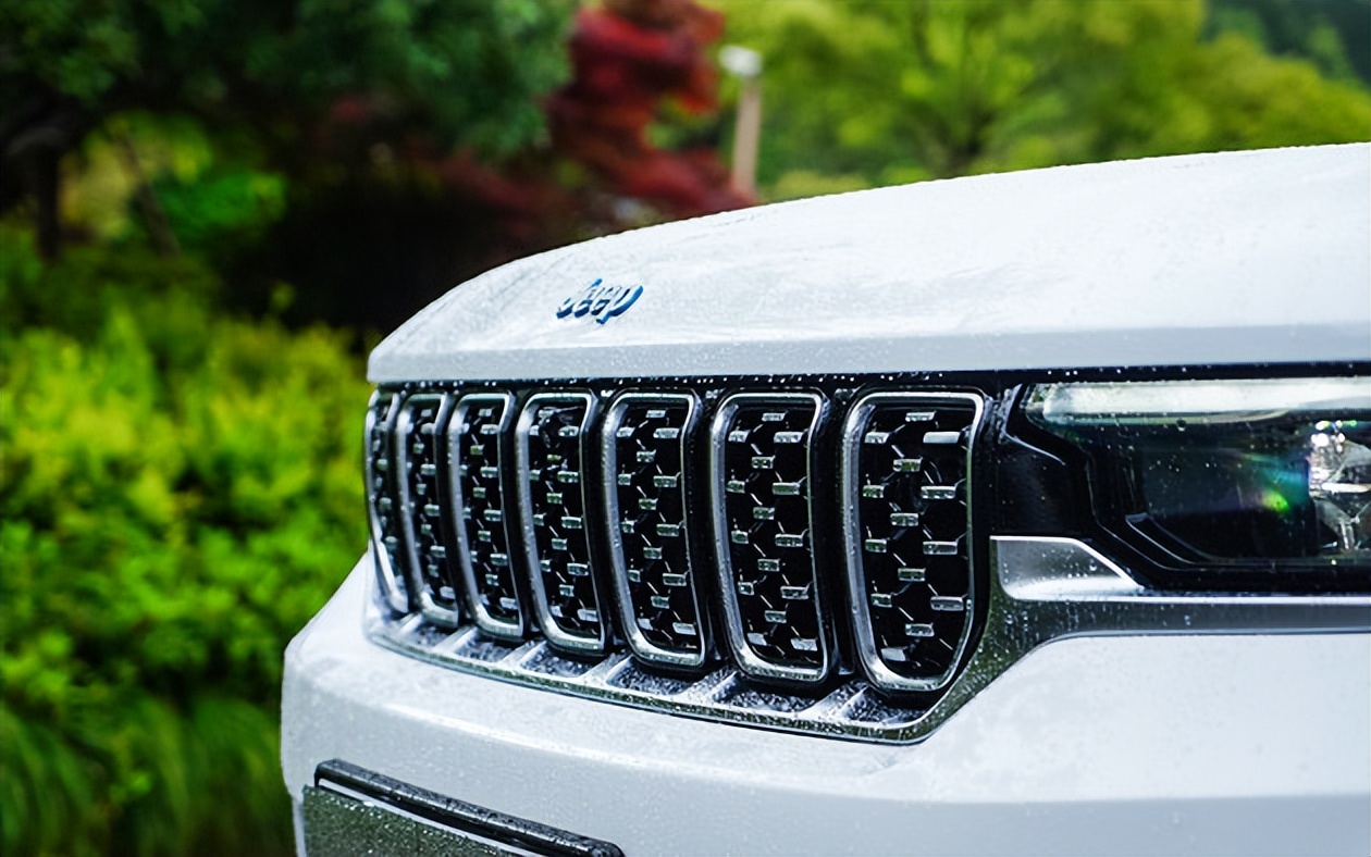 jeep大切诺基4xe落地价西安,全新jeep大切诺基柴油