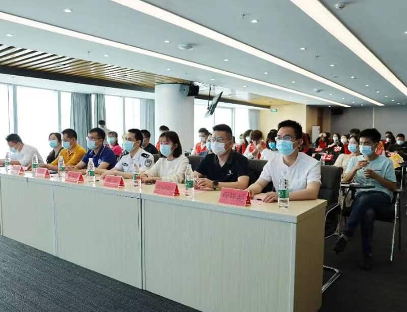 在集美创业、筹建公益图书馆！程祥超的故事很精彩~