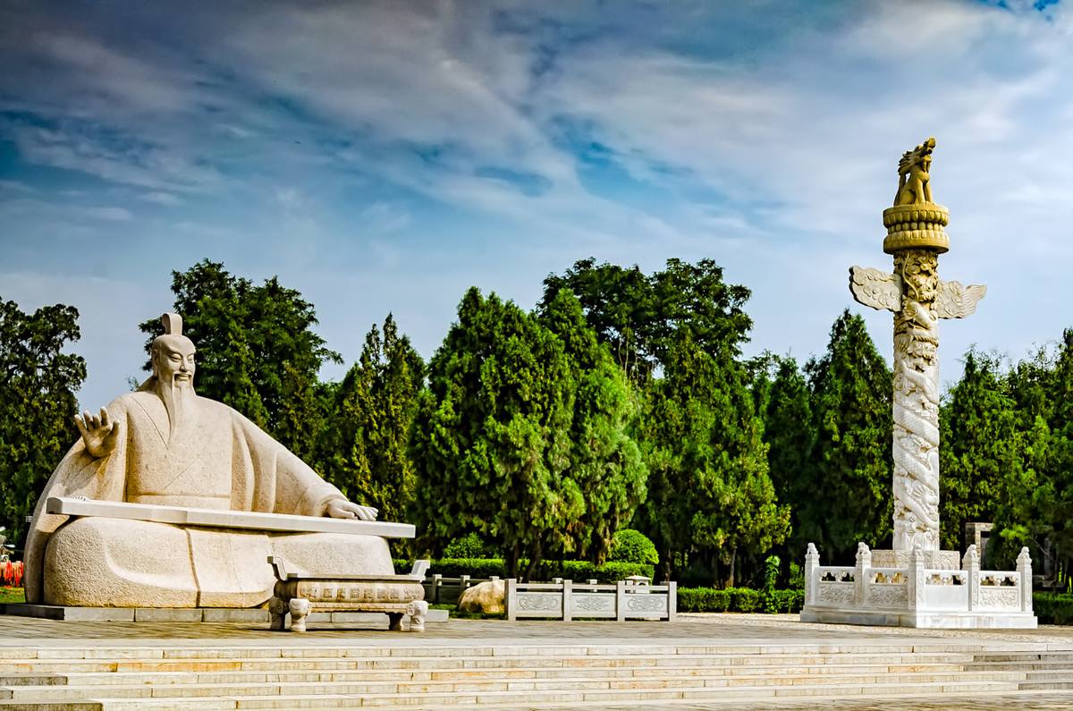 从古到今都没找到的名人墓,八十年代修铁路发现的大墓