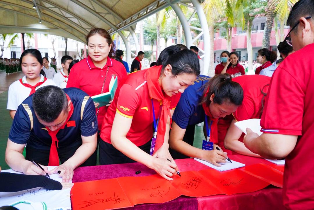 奔跑吧少年公益体育活动,海南奔跑吧少年青少年运动会轮滑