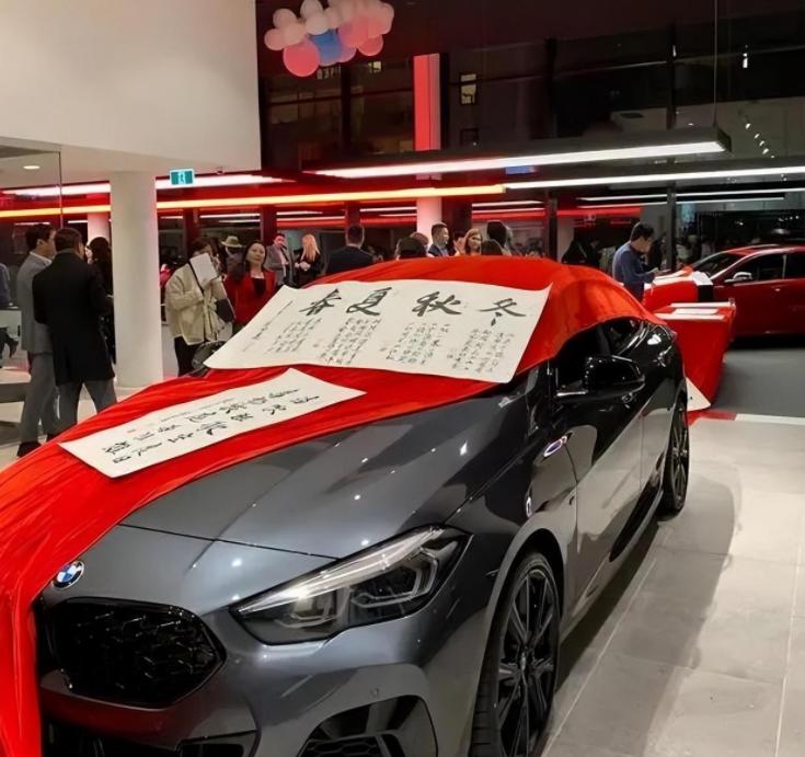 壕气冲天的八位女明星图片,拥有亿万豪宅的十大美女明星