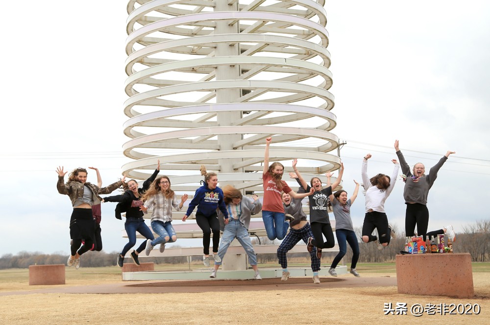 出去旅游要记住这几个路牌,旅游指示路标