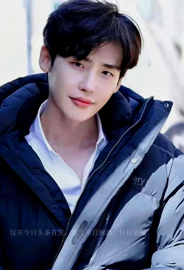 都塌成这样了，还有脸出来？