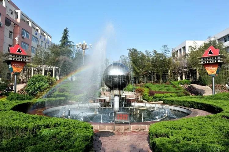 济南十一中学高考喜报,济南中学胜利