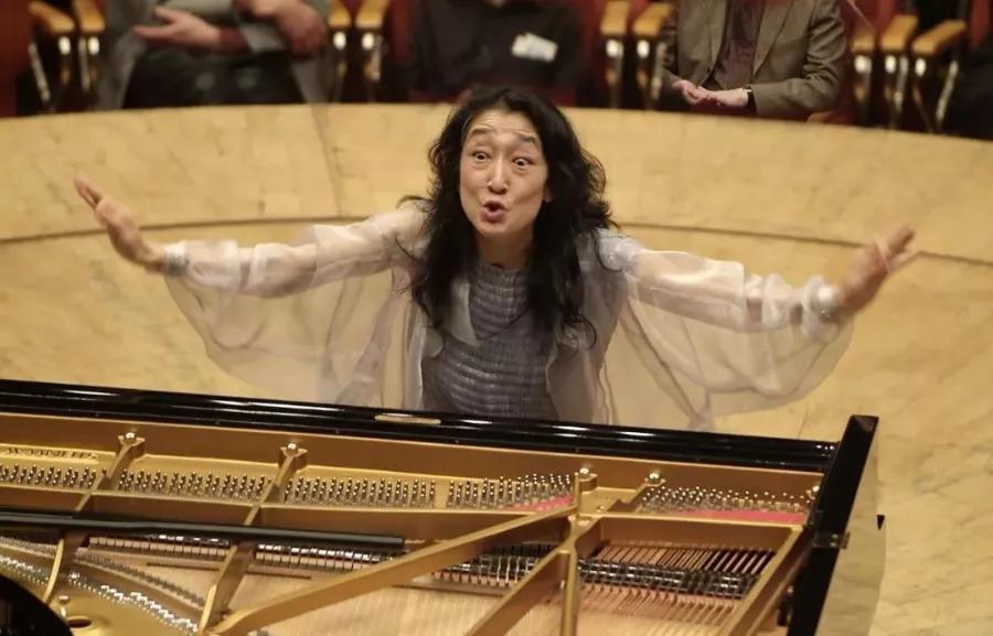 为什么内田光子是“莫扎特专家”，听她的演奏便知