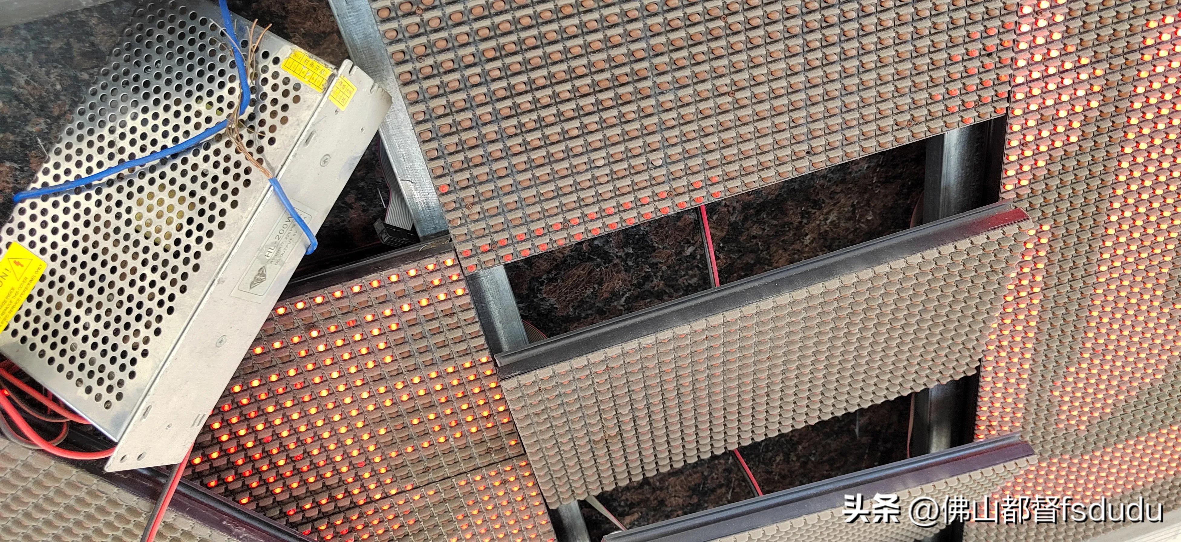 led屏偶尔闪烁的原因和处理方法,led灯显示屏闪烁解决方法