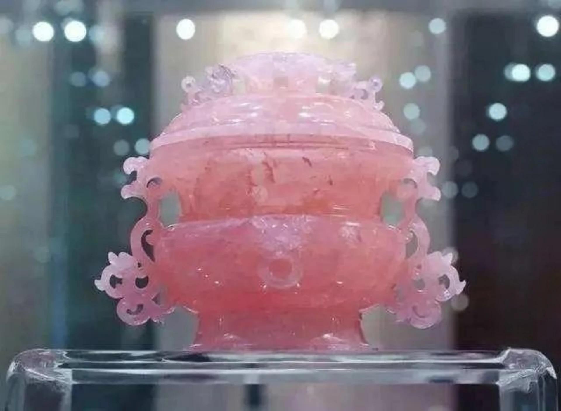 1980年,江苏南京,一男子花50元买了一个乾隆用过的耳盖炉