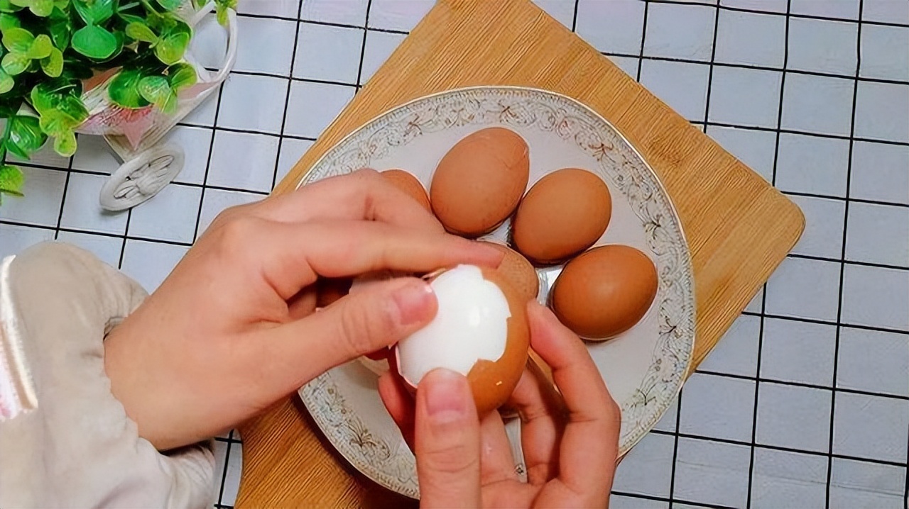 经常吃鸡蛋的人注意6个禁忌,鸡蛋的功效与作用及禁忌是什么