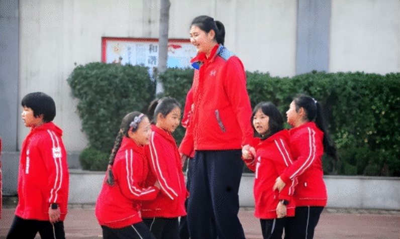 16岁男孩身高只有180能长高吗,高二男孩身高170还能长高吗