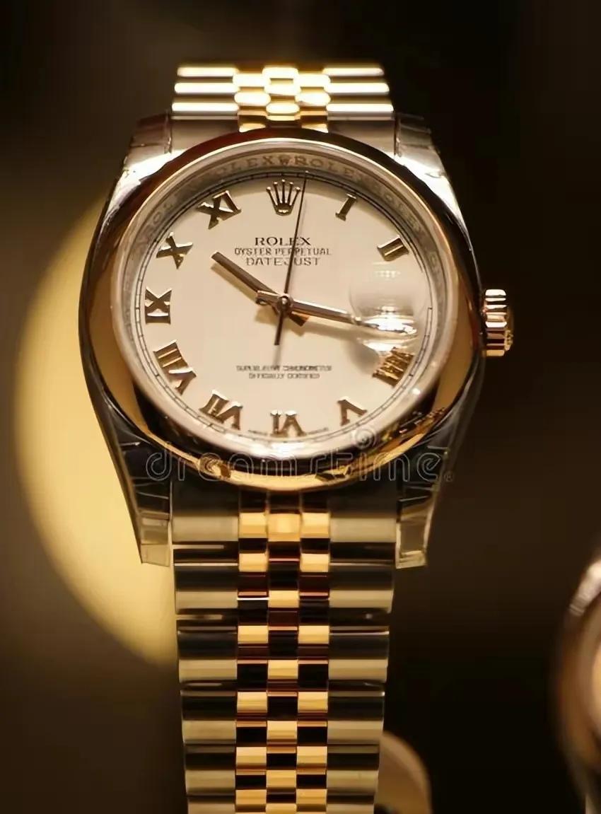 查清了!手表是生日礼物,豪车只是临时借用