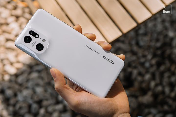 android屏幕手机,安卓手机屏幕四边等宽