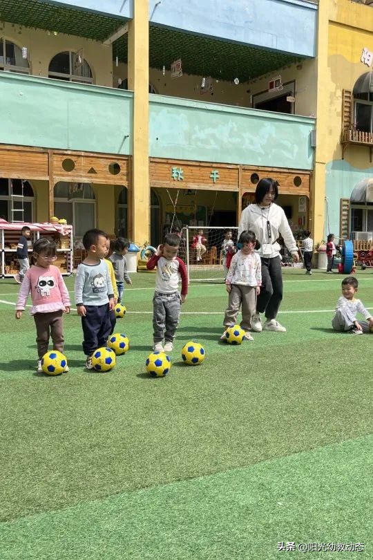 3到7岁足球游戏教案,足球游戏打鸭子教案