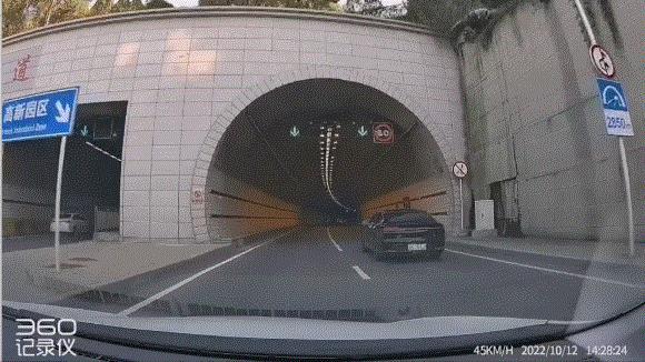 最新高清夜视行车记录仪,记录仪高清夜视24小时行车记录仪